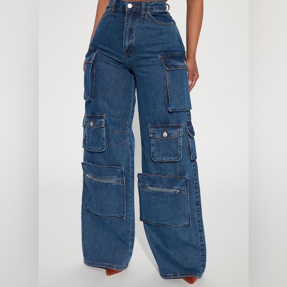 Lily High Waist CargoPants MediumBlue Wash Stylish Denim jeans.
Size 13 regular - Picture 7 of 9